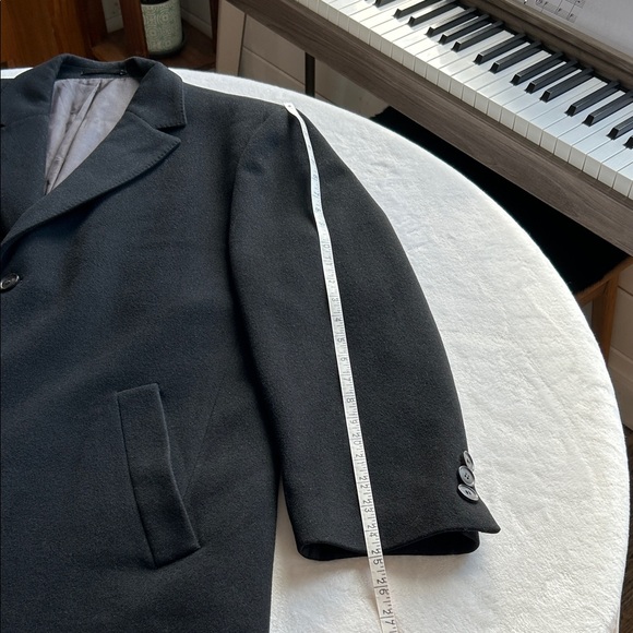 BOSS Hugo Boss Mens Long Black Coat. Wool and Cashmere. 56 (46 US Size) - Picture 7 of 17